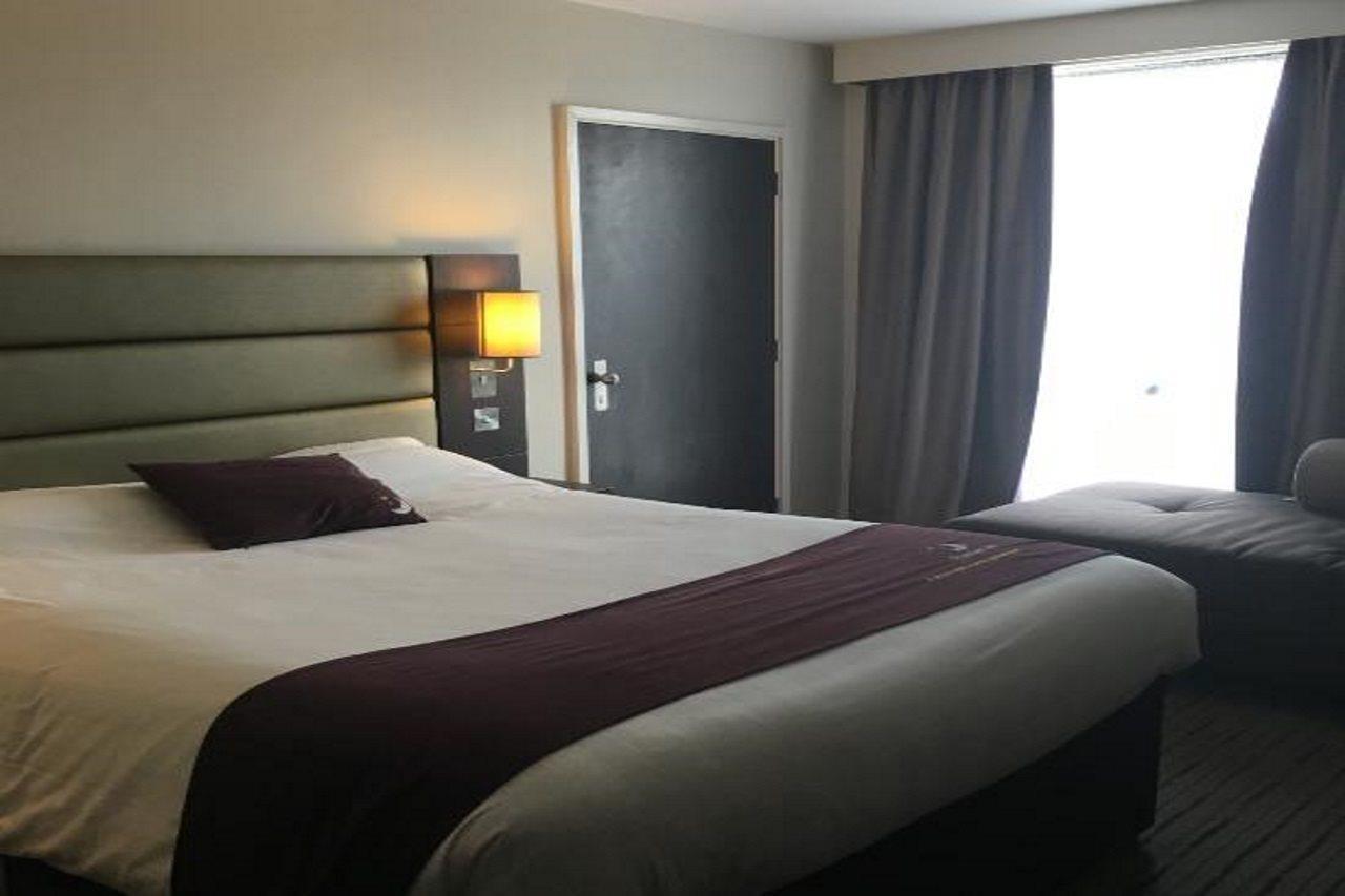 Premier Inn Telford Central Bagian luar foto
