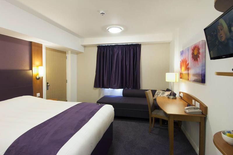 Premier Inn Telford Central Bagian luar foto